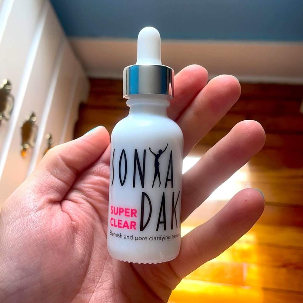 Sonya Dakar super clear
